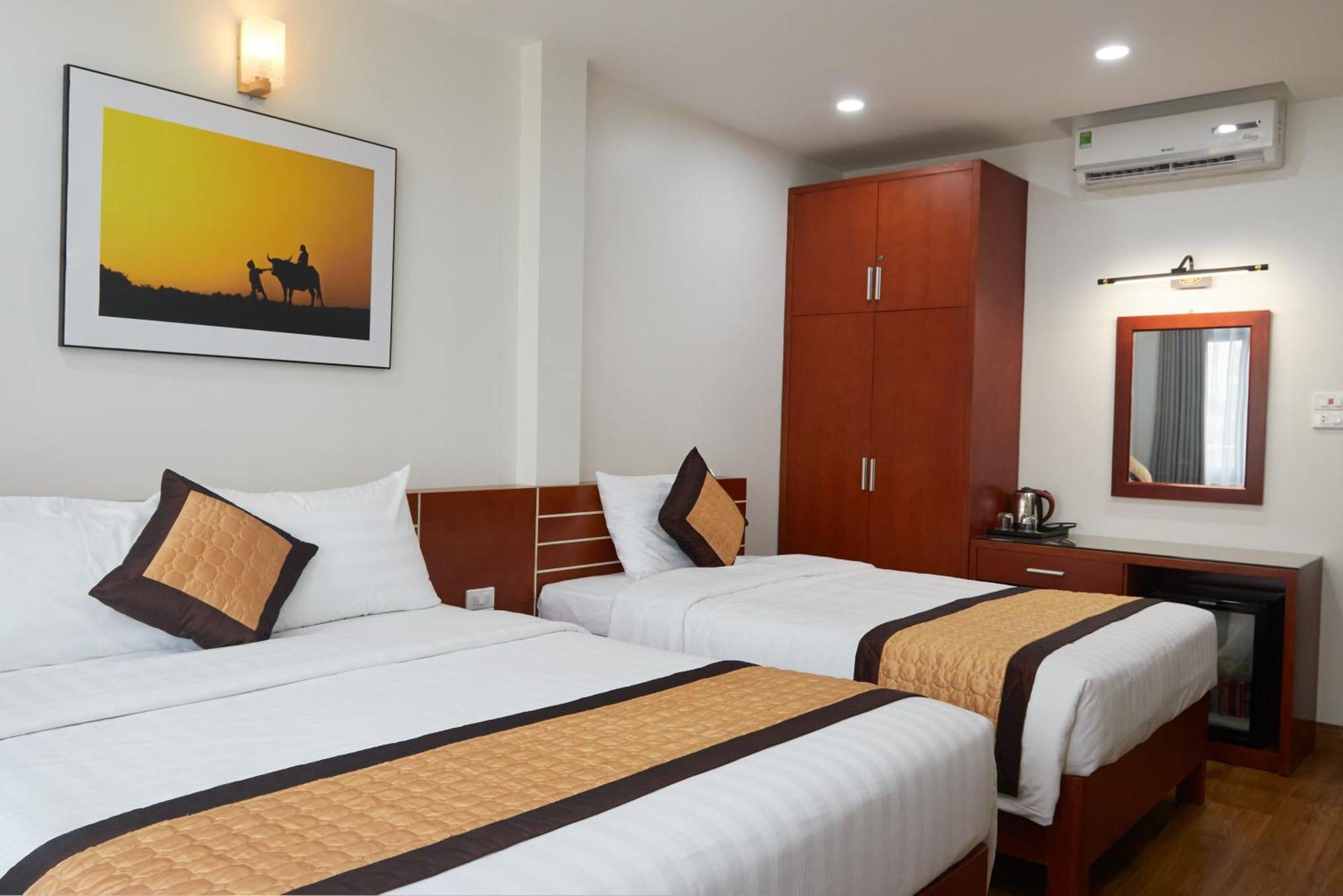 Van Nam Hotel Ha Long Exterior foto