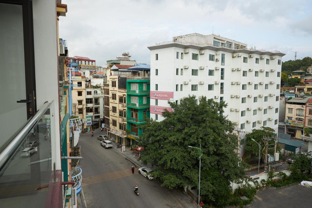 Van Nam Hotel Ha Long Exterior foto